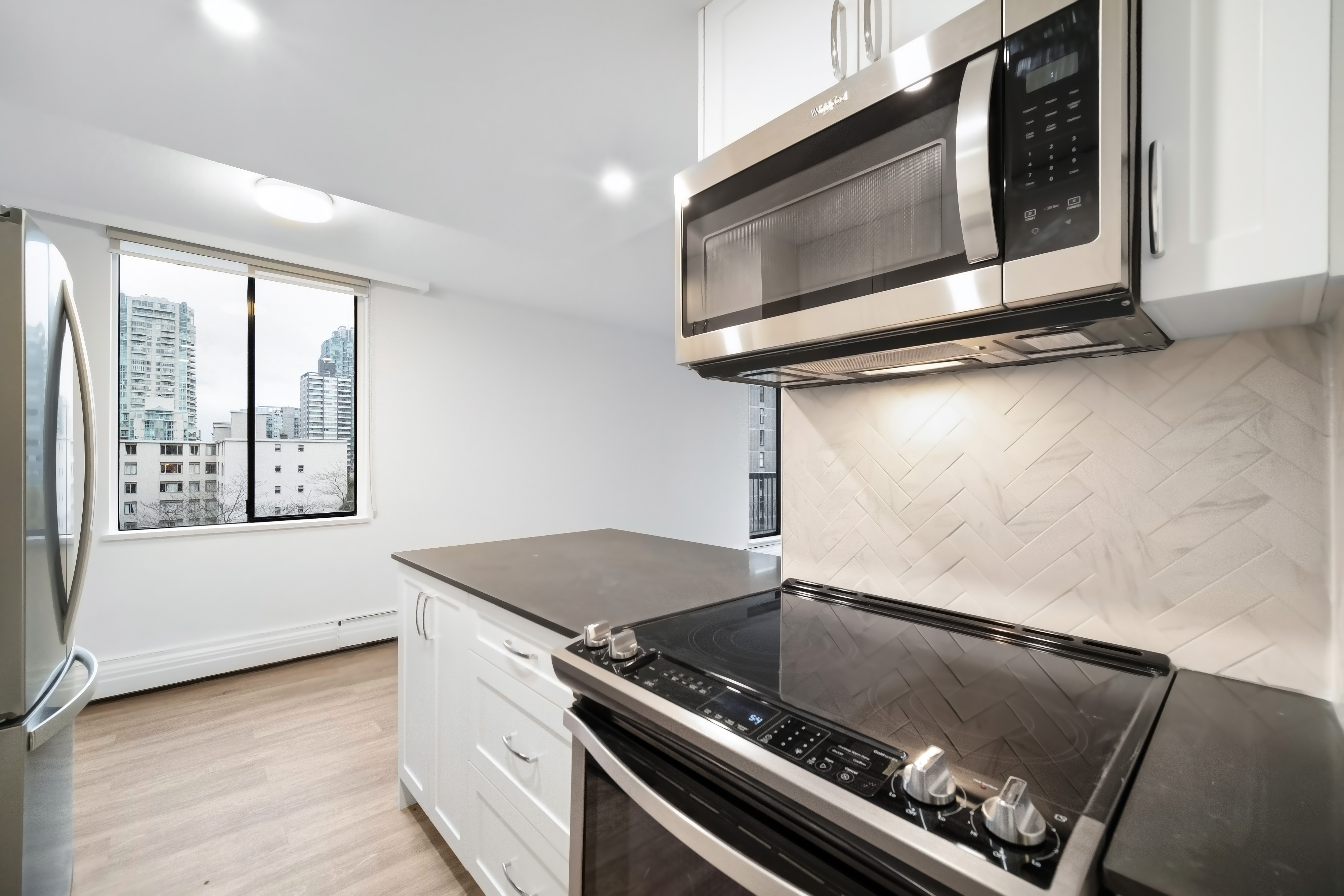 Governor’s Square - Vancouver 1 Bedroom 4