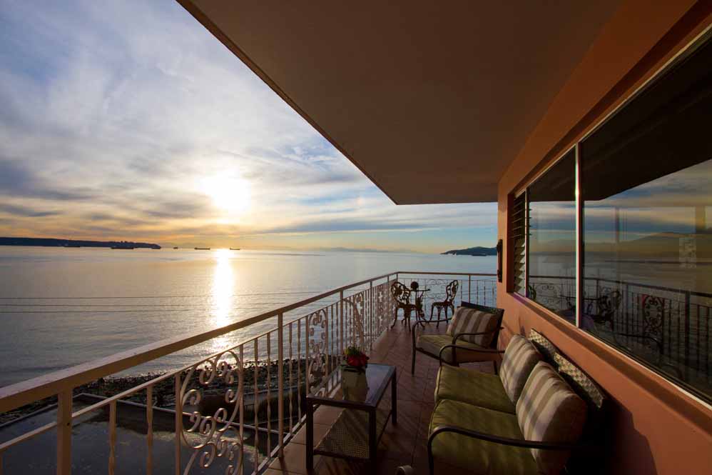 The Villa Maris - West Vancouver 3 Bedroom 2