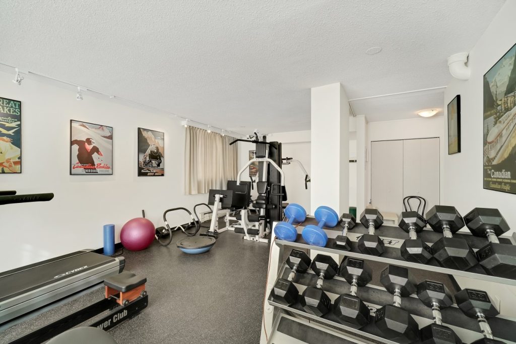 Pendrell Apartments - Vancouver 1 Bedroom 5