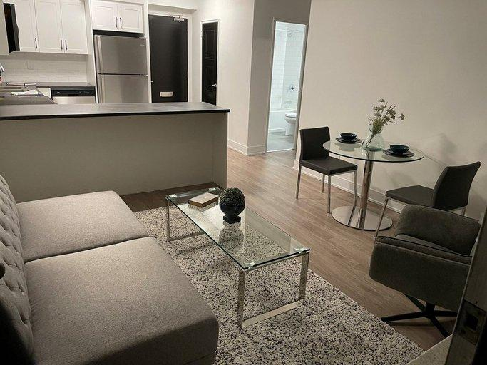 4750 Bathurst Street - Studio 3