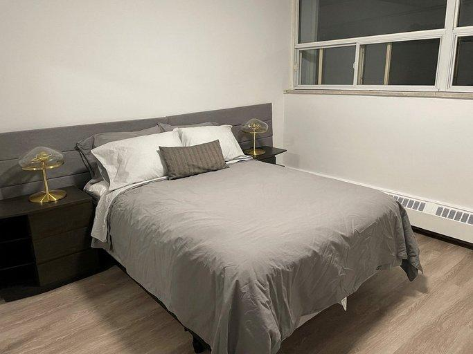 4750 Bathurst Street - Studio 4
