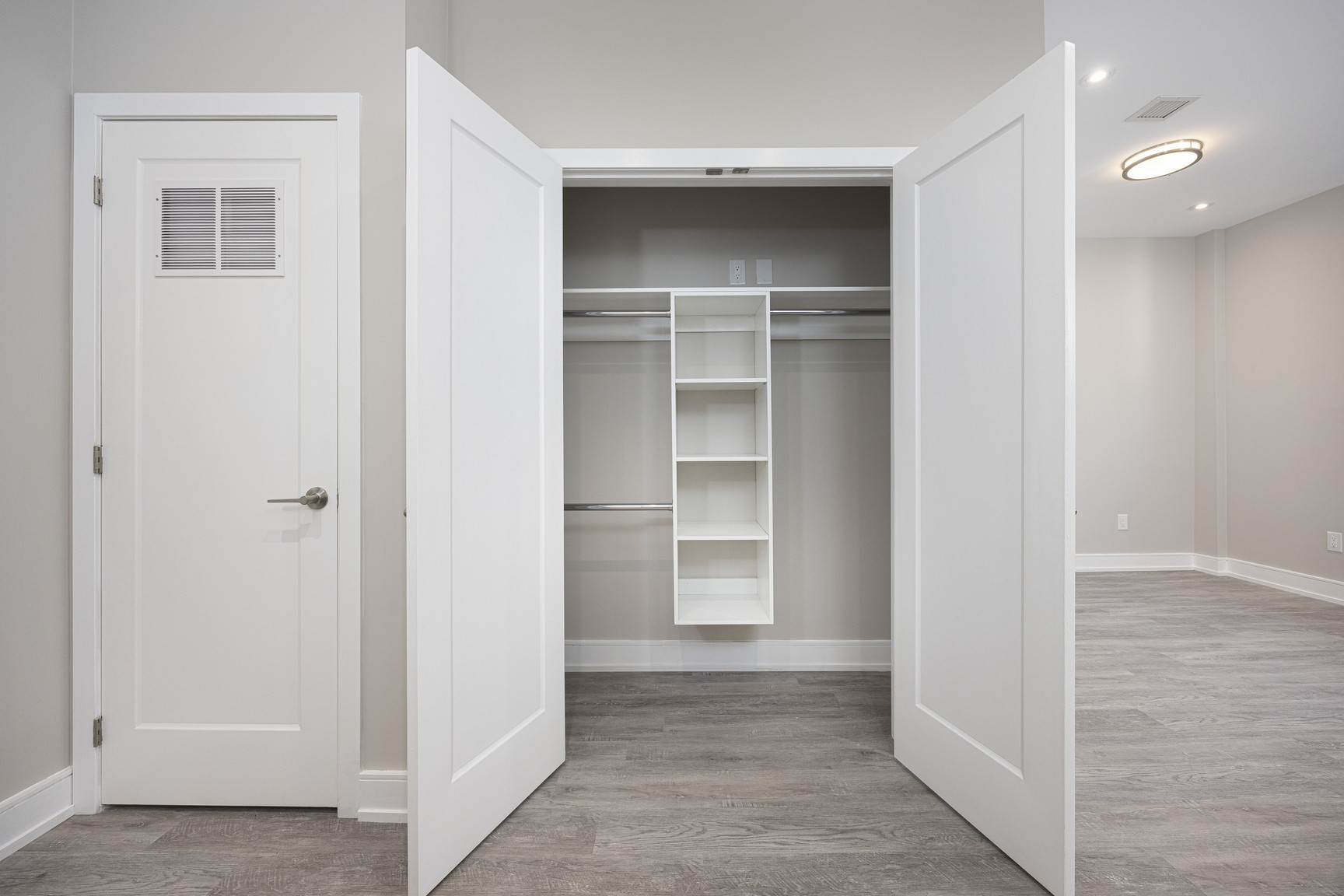 Tyndall Tower - 2 Bedroom  - Luxe Renovation 5
