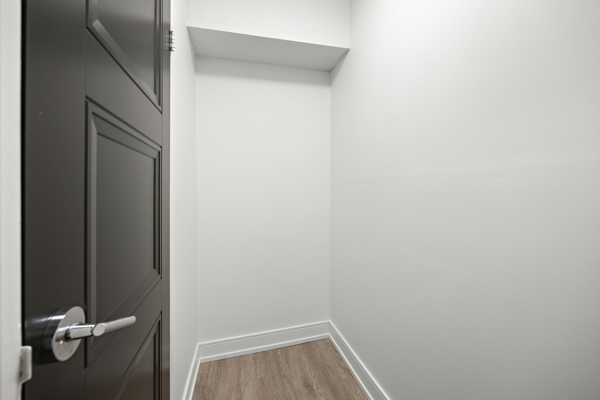 Emerald Towers - St. Catharines 2 Bedrooms 2