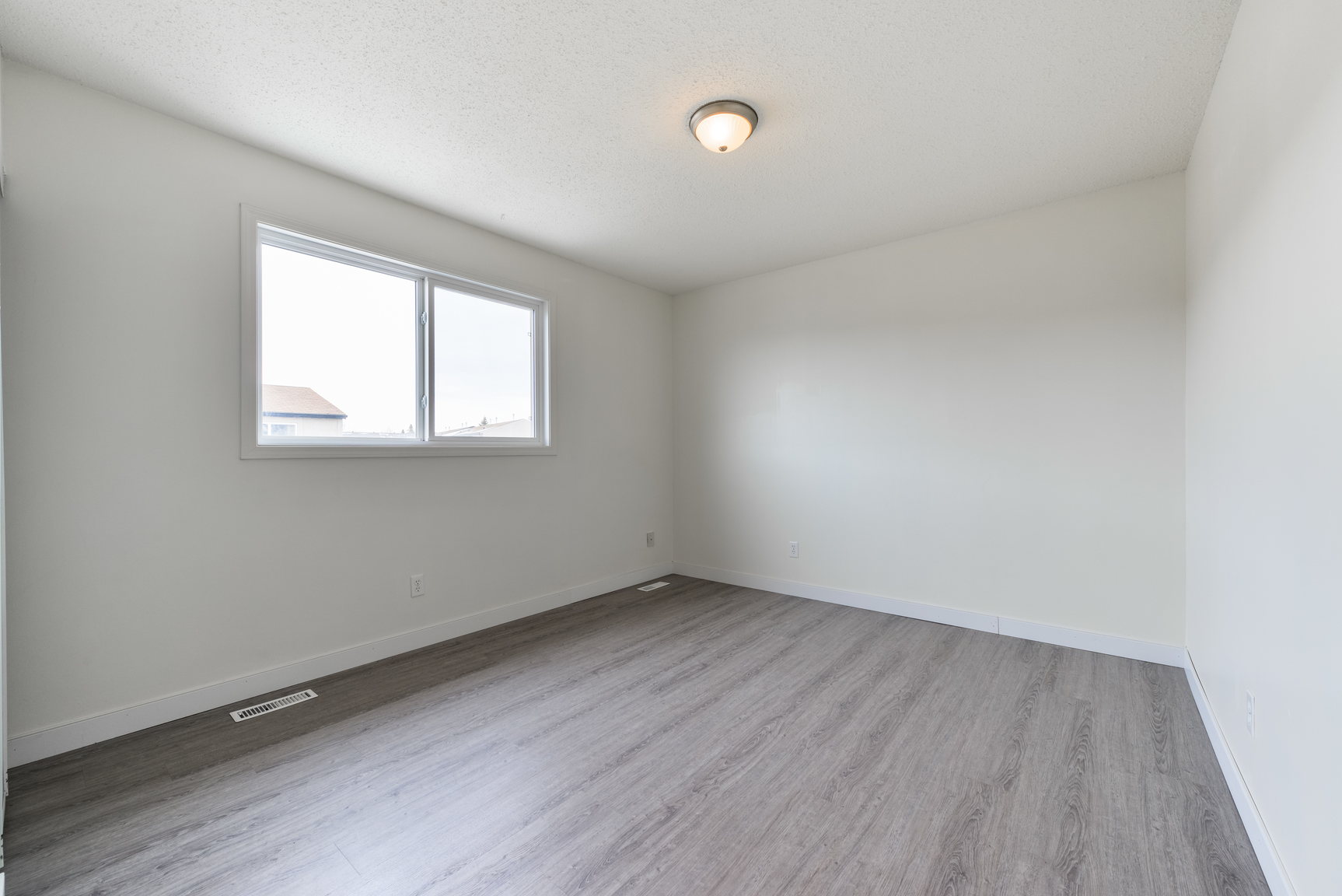 Castleridge Estates - 3 Bedroom Townhouse 4