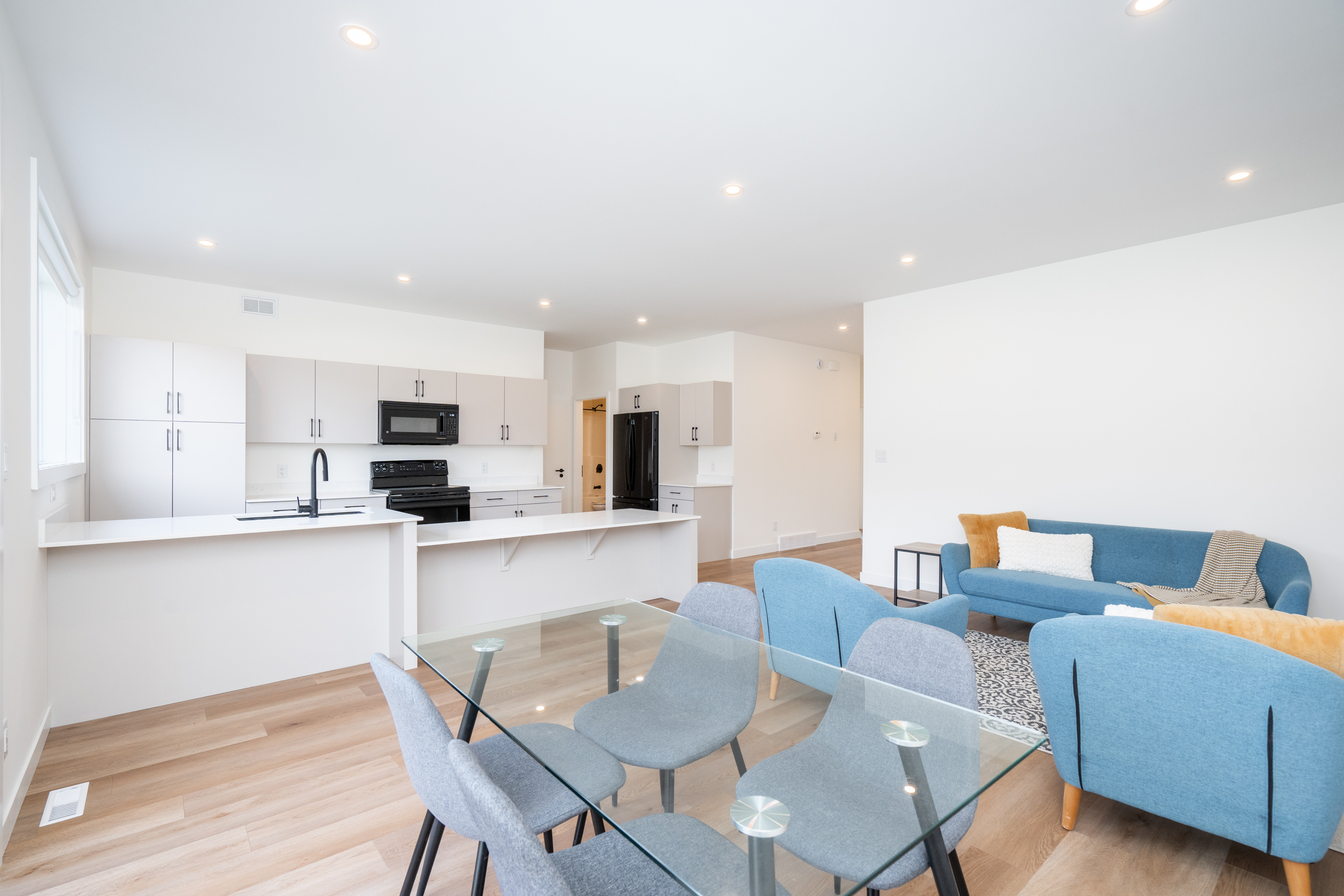 Blumberg Village - 2 Bedroom 4