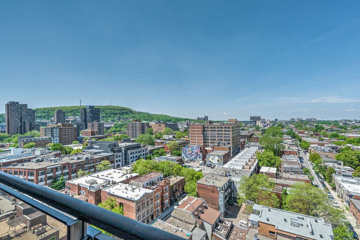 The Tadoussac Apartments - Junior 1 Bedroom available at 65 East Sherbrooke Street 3