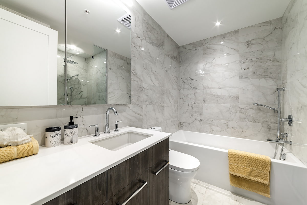 Majestic Côte Saint-Luc - 2 Bedroom available at 6801 Abraham de Sola St, Côte Saint-Luc 5