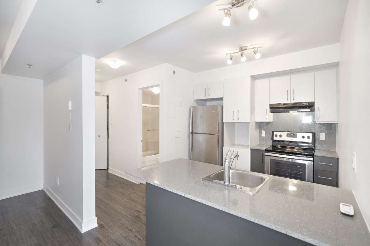The Quartz Montreal Apartments - 3 Bedroom available at 6500 Decarie Blvd, Montreal 3
