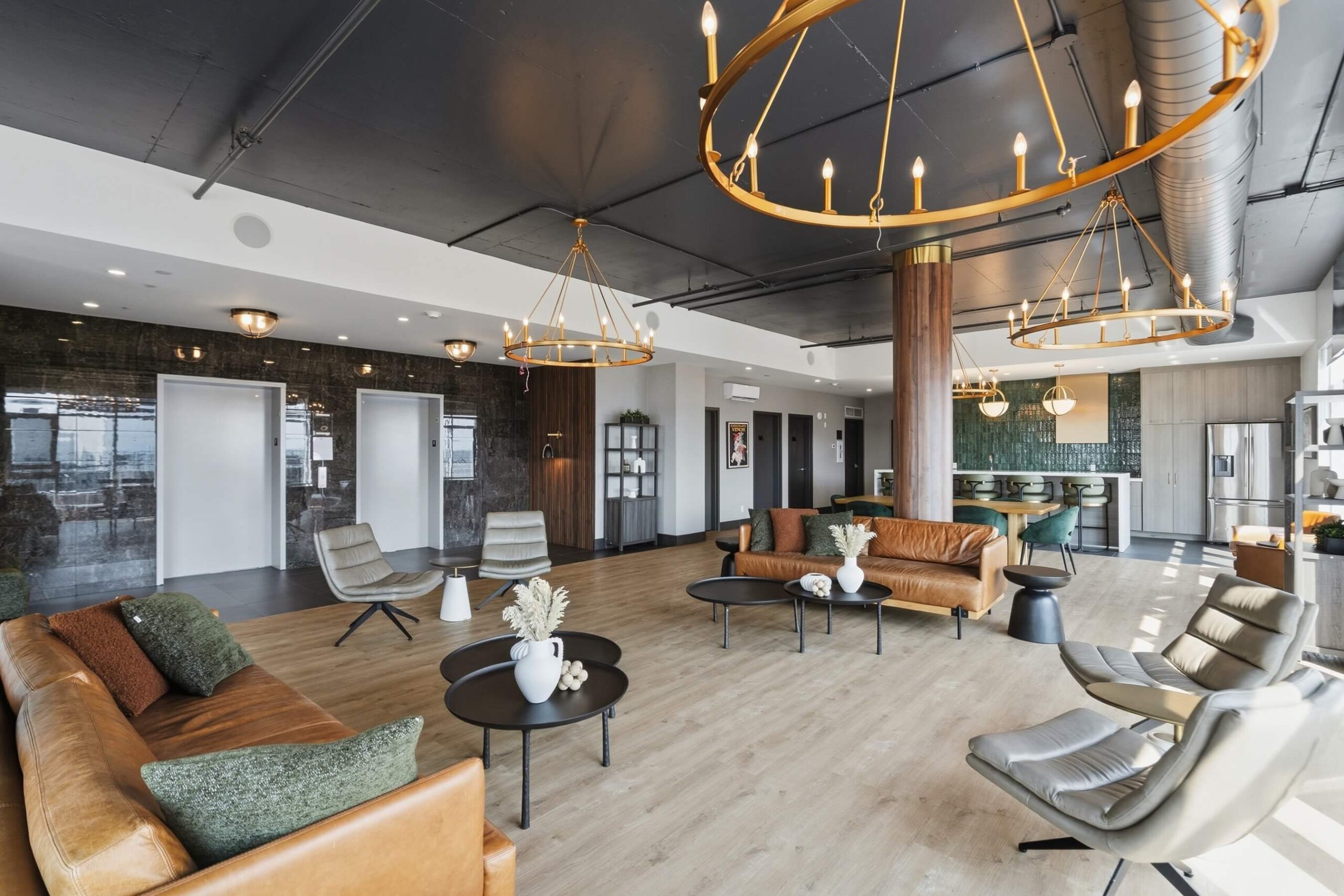 Le James Laval Apartments - 3 Bedroom available at 3980 Boulevard Saint-Elzéar O, Laval 3