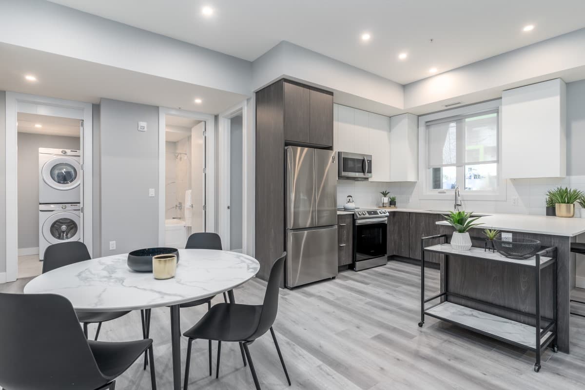 Midtown Estates Apartments - 2 Bedroom available at 10611 – 116 St NW, Edmonton 5