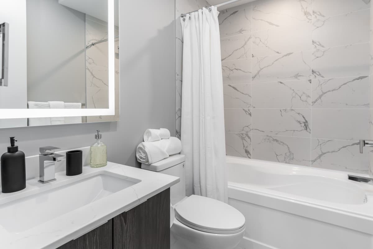 Midtown Estates Apartments - 1 Bedroom available at 10611 – 116 St NW, Edmonton 5