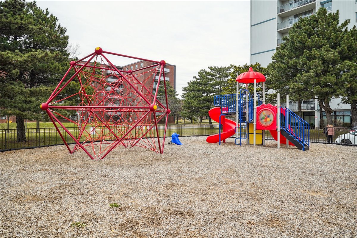 McCowan Apartments - 1 Bedroom available at 370 McCowan Road, Scarborough 3