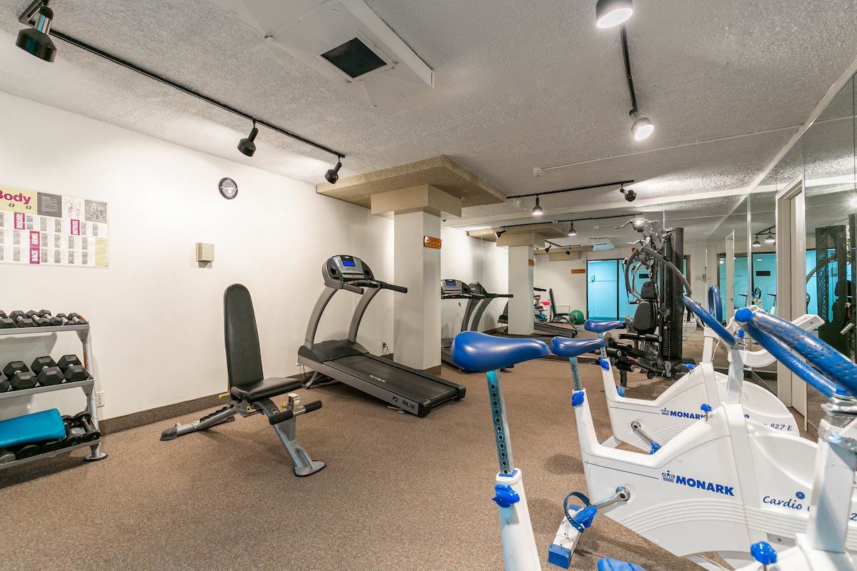 Place Cavendish Apartments - 3 Bedroom available at 2525 Cavendish blvd., Montreal 5