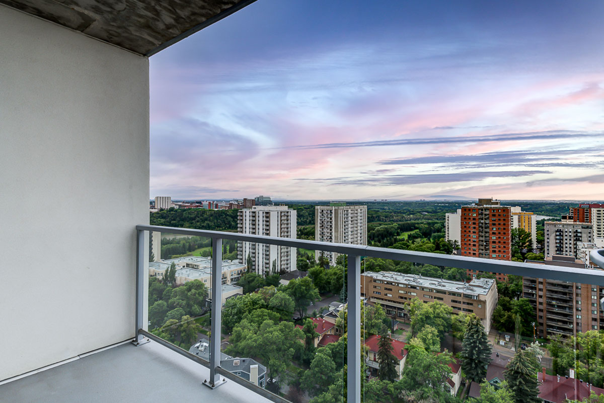 The View - 2 Bedroom available at 9922 111 Street NW, Edmonton 4