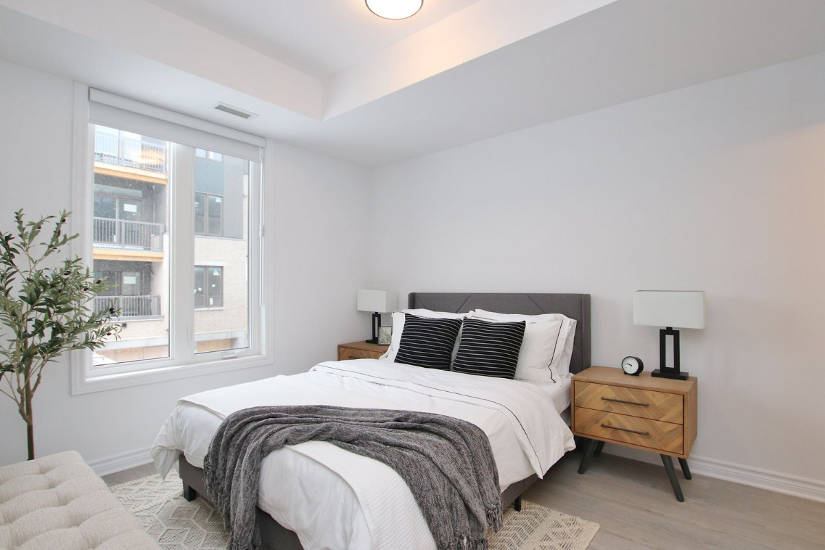 Hillview Apartments - 2 Bedroom + Den available at 525, 545 & 555 Recolte Private 4