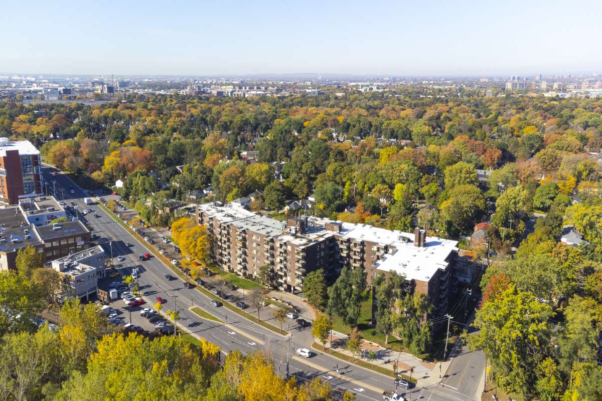 Parc Royal Apartments - 1 Bedroom available at 3333 West Jean Talon Street, Montreal 3