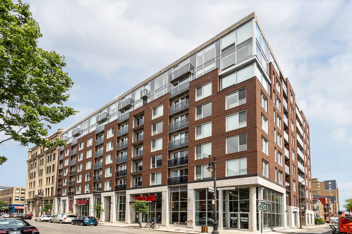 B&C Apartments - 2 Bedroom available at 1255 rue De Bullion, Montreal 2