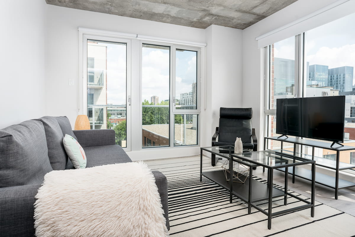 B&C Apartments - 2 Bedroom available at 1255 rue De Bullion, Montreal 5