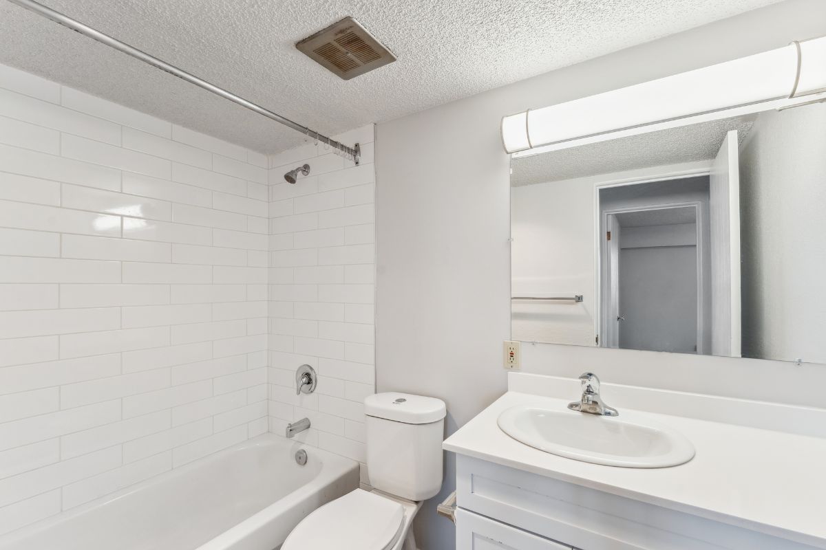 Gorge Towers - 1 Bedroom available at 200 Gorge Road West, Victoria 3
