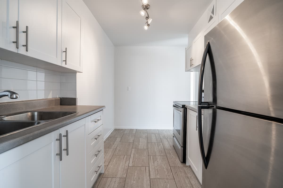Panorama Apartments - 2 Bedroom available at 18 Panorama Court, Etobicoke 2