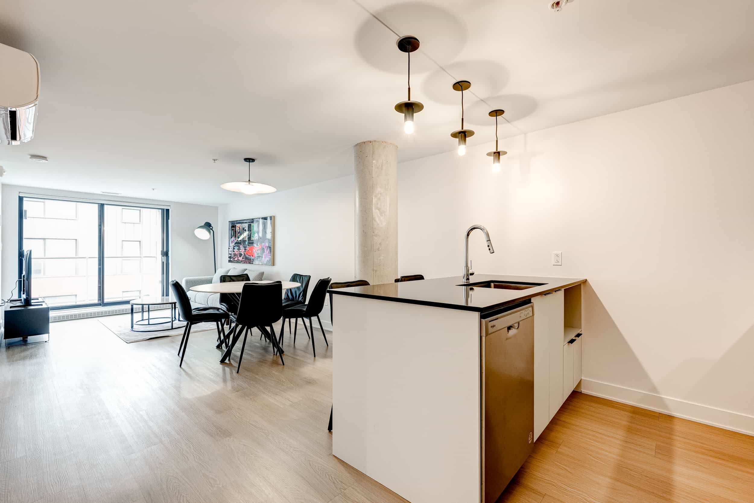 AVA Montréal - Bachelor available at 4982 Pl. de la Savane, Montréal 5