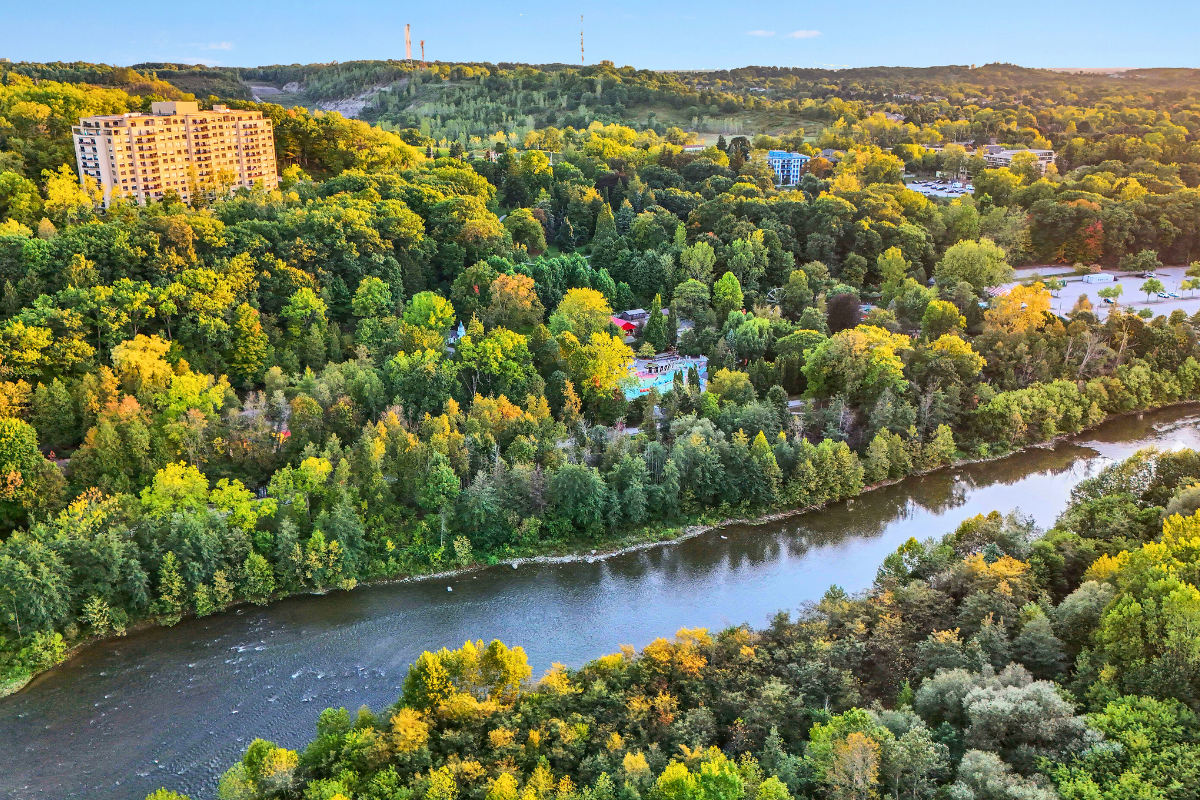 Riverbend Place and Upper Shore Townhomes - Townhouse (4 bedroom) - 2050 Kains Rd, 1814-1850 Shore Rd 5