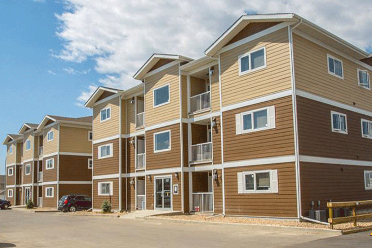 Madison Apartments - 3 Bedroom available at 1251 & 1291 McEachern Dr, Regina 2