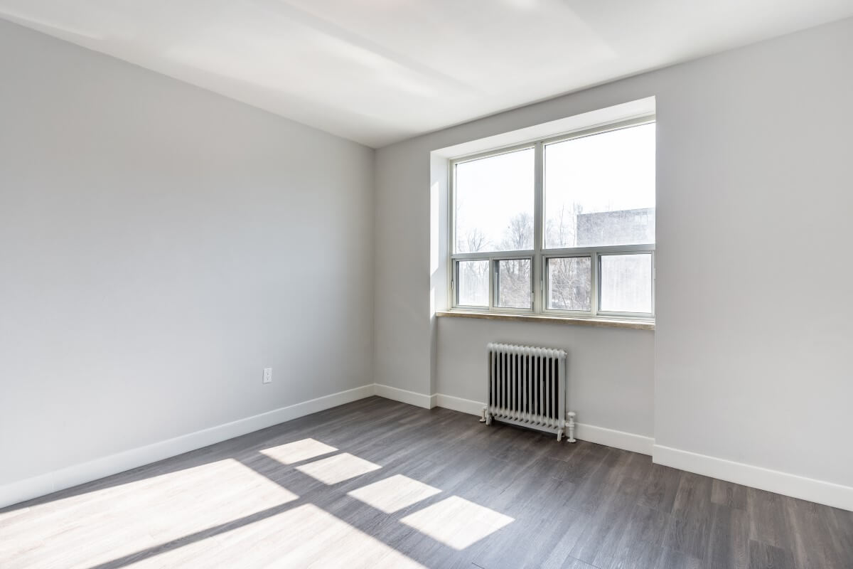 Victoria Park Apartments - 1 Bedroom available at 1757, 1759 Victoria Park Avenue 3