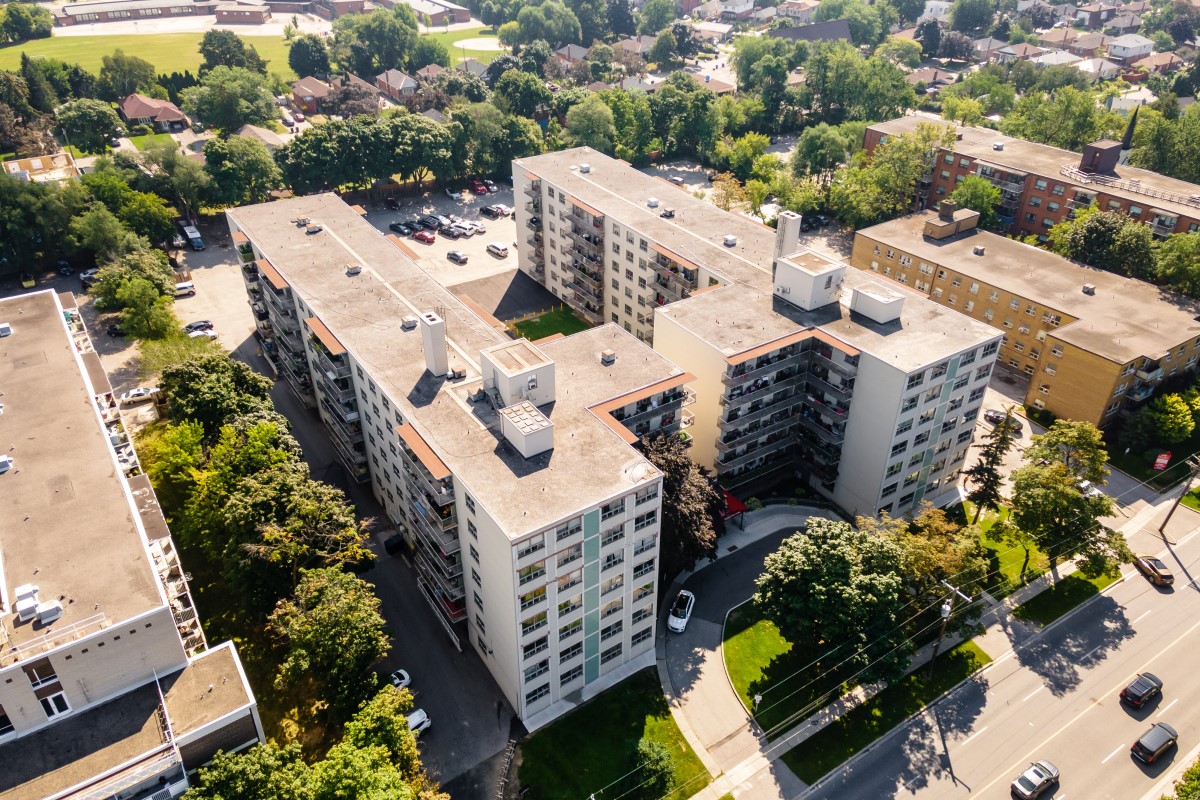 Victoria Park Apartments - 2 Bedroom available at 1757, 1759 Victoria Park Avenue 5