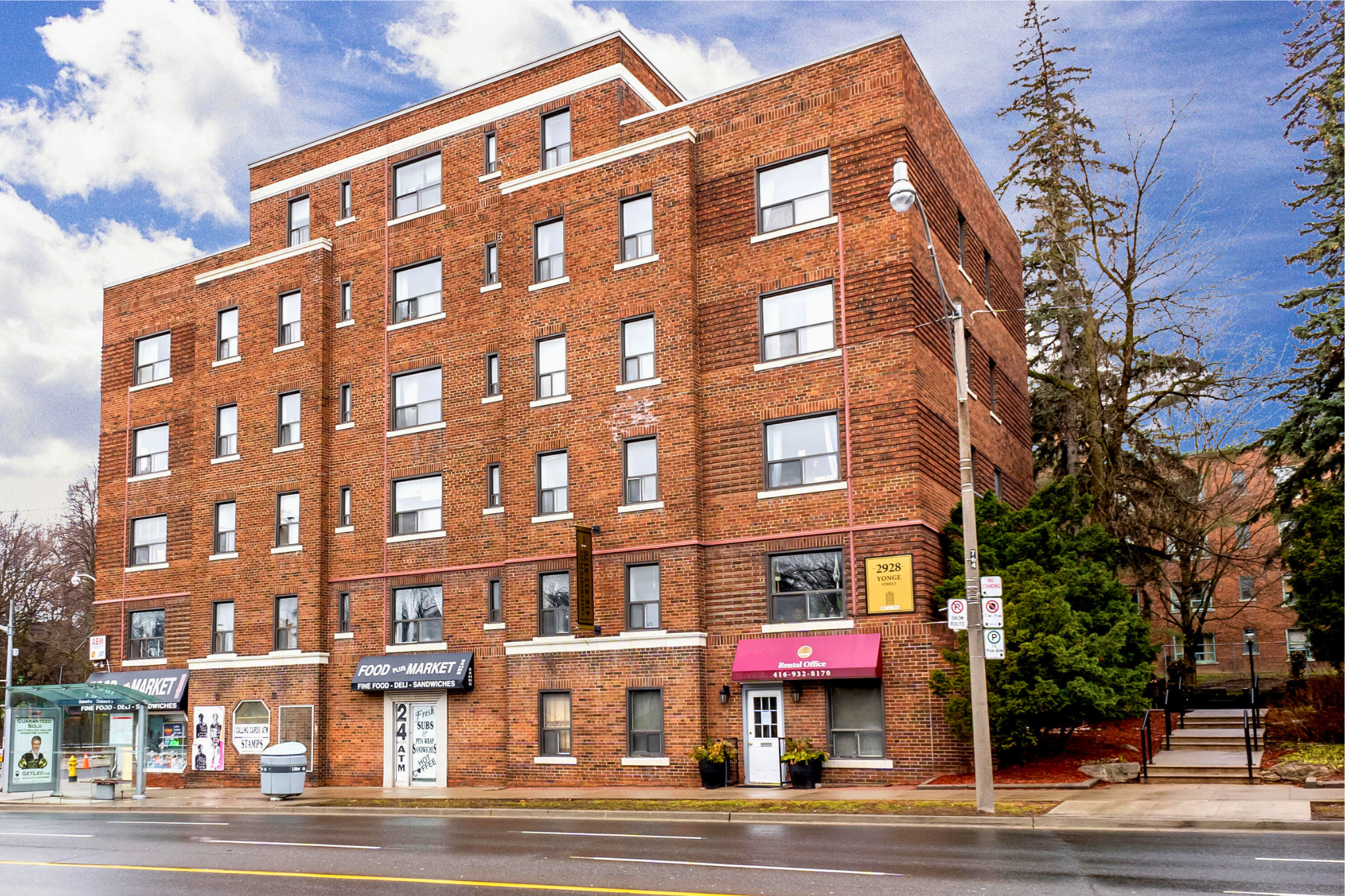 Chatsworth Apartments - Bachelor available at 2928 Yonge Street, Toronto 2