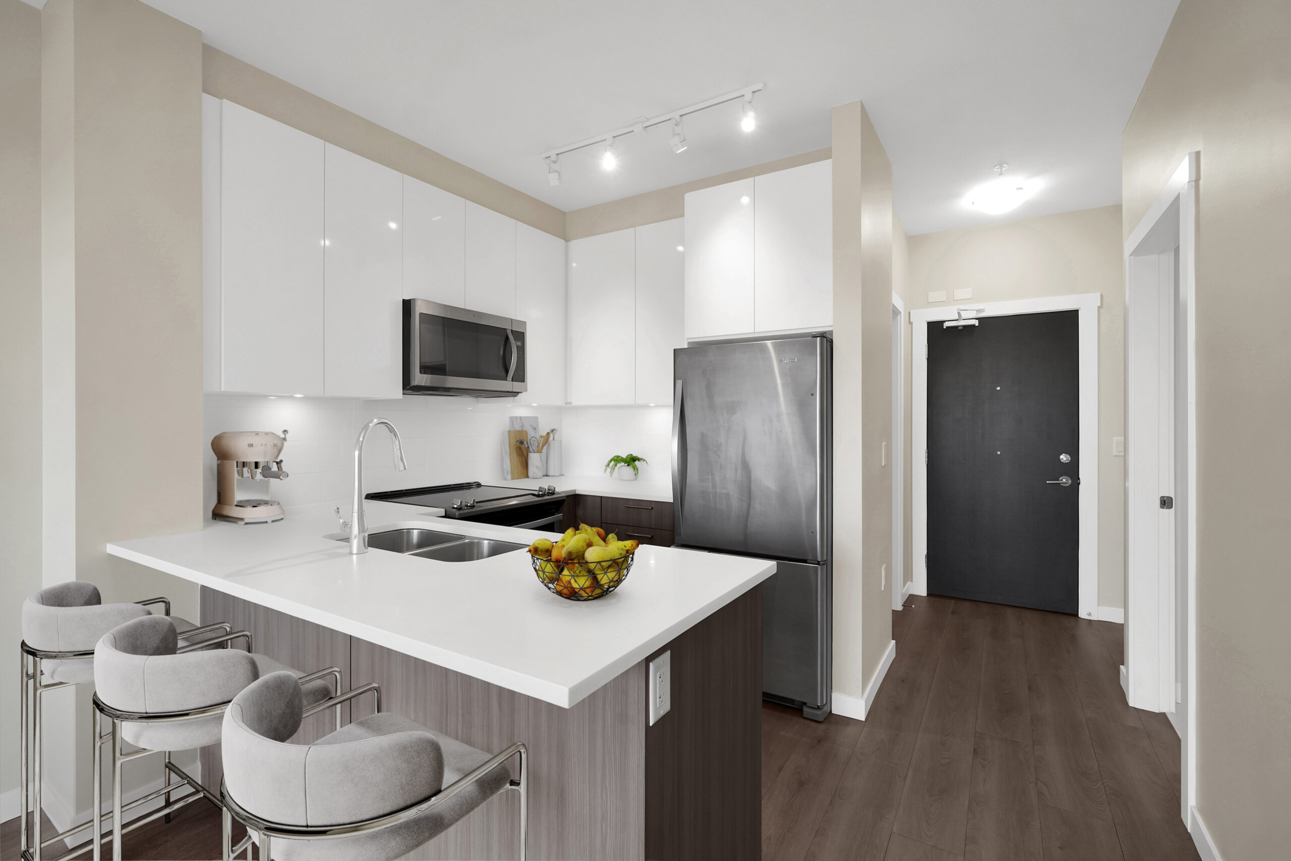 Fraser Flats Apartments - 1 Bedroom available at 3618-3688 Sawmill Crescent, Vancouver 4