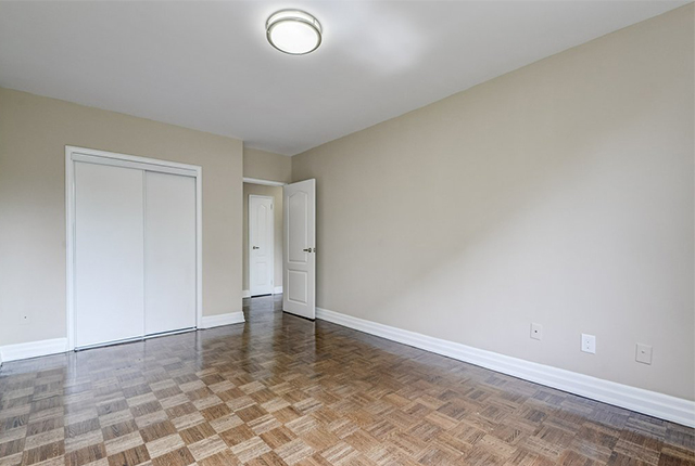 Shallmar Apartments - 1 Bedroom available at 20 Shallmar Boulevard, Toronto 4