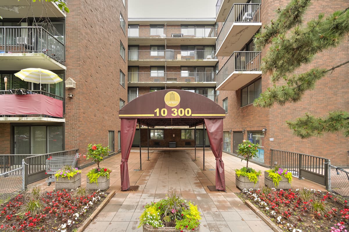 Bois-de-Boulogne Apartments - 1 Bedroom available at 10250 Du Bois-de-Boulogne Avenue 2