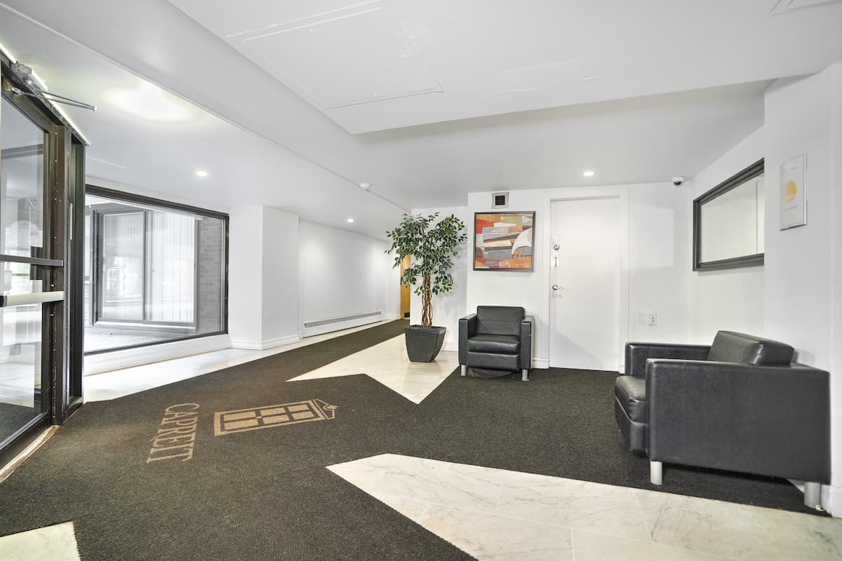 Bois-de-Boulogne Apartments - 1 Bedroom available at 10250 Du Bois-de-Boulogne Avenue 4