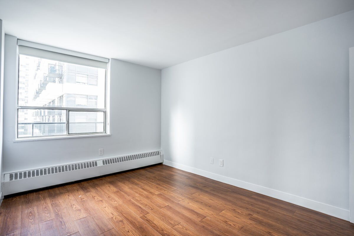 Davisville Village Apartments - 2 Bdrm available at 111 Davisville Avenue, Toronto 3