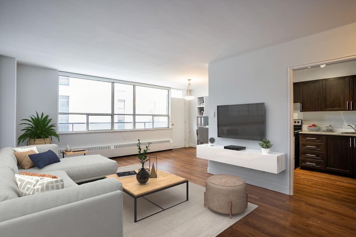 Davisville Village Apartments - 1 Bdrm available at 111 Davisville Avenue, Toronto 2