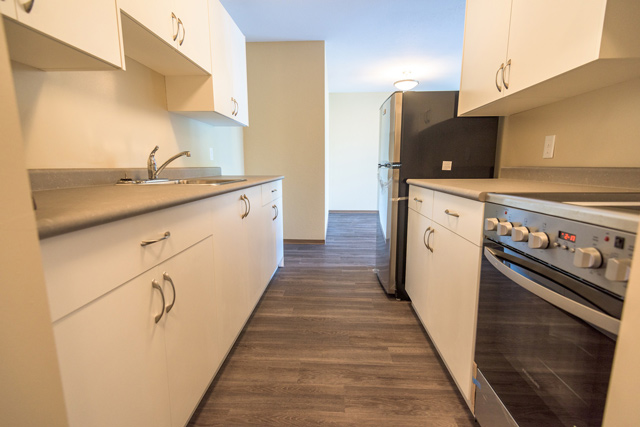 Anondale Court - 1 Bedroom available at 443 Superior Street, Victoria 2
