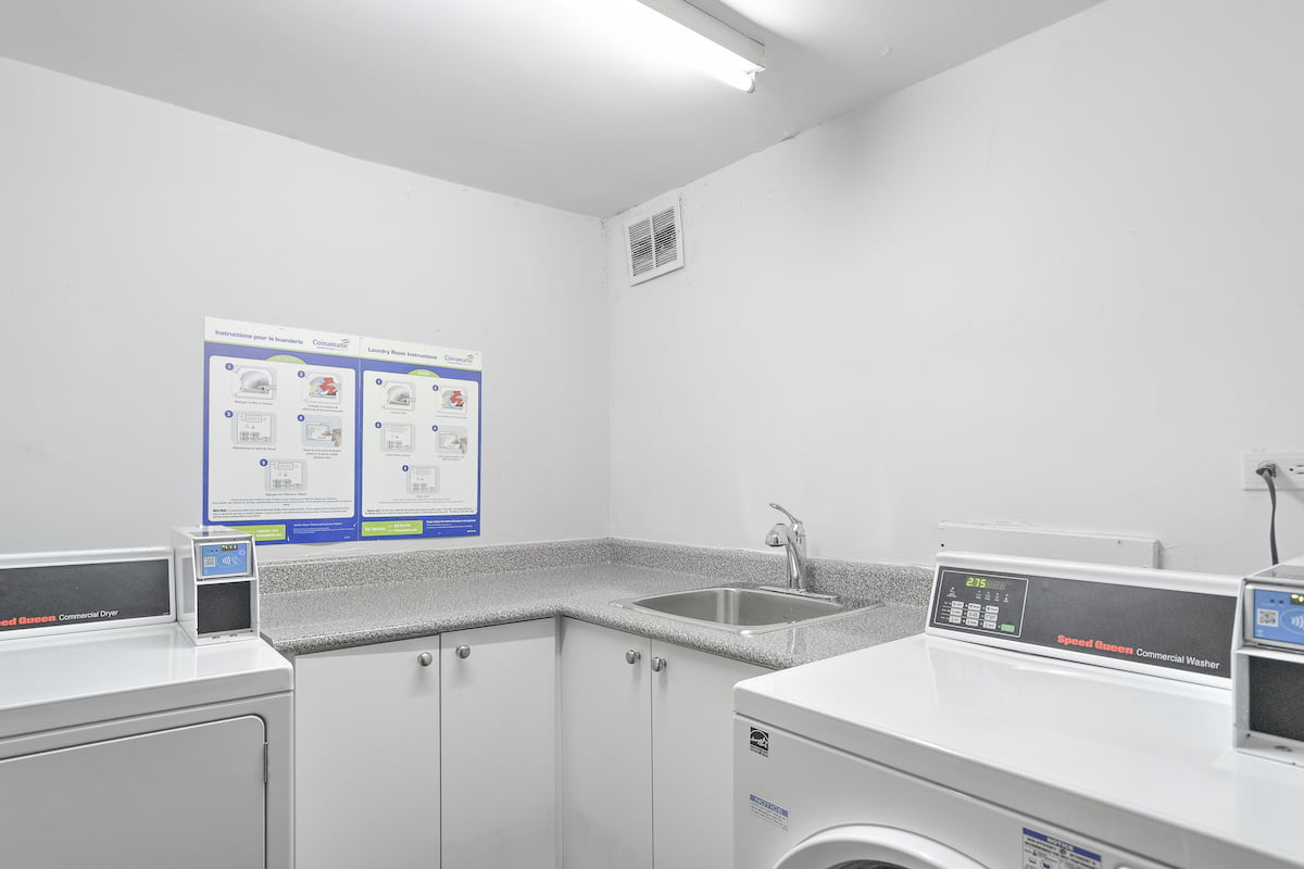 Carrefour Dorval - 1 Bedroom available at 455 Racine Avenue, Dorval