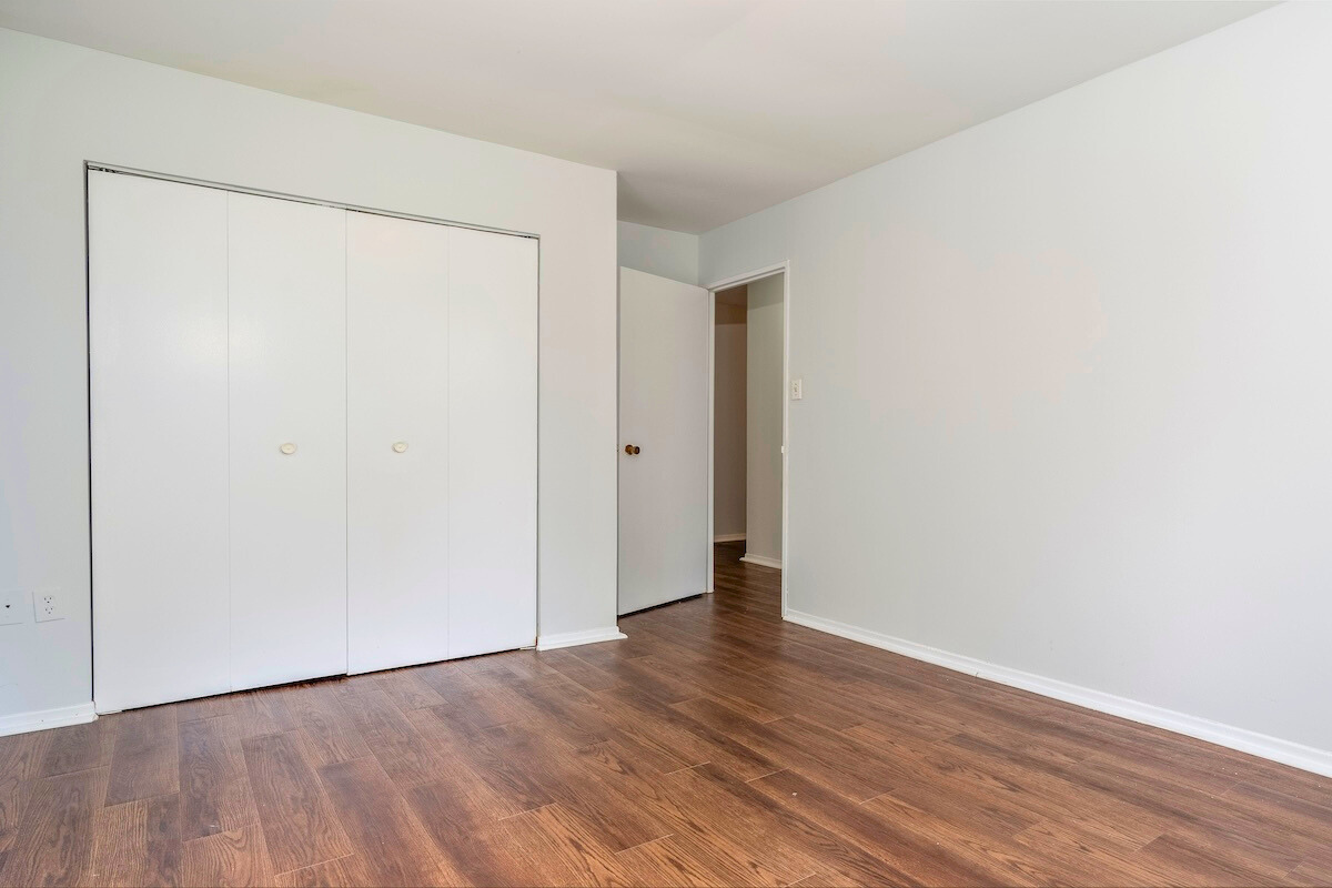 Blackacres Blvd Apartments - 1 Bedroom available at 181,183 Blackacres Blvd, London 2