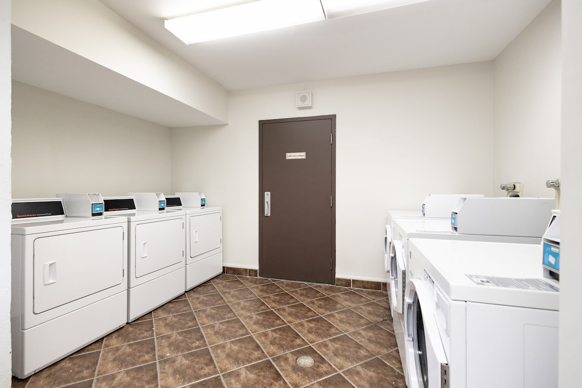 Le St-Laurent Apartments - 2 Bedroom available at 250 Grande Allée Ouest, Quebec City 2