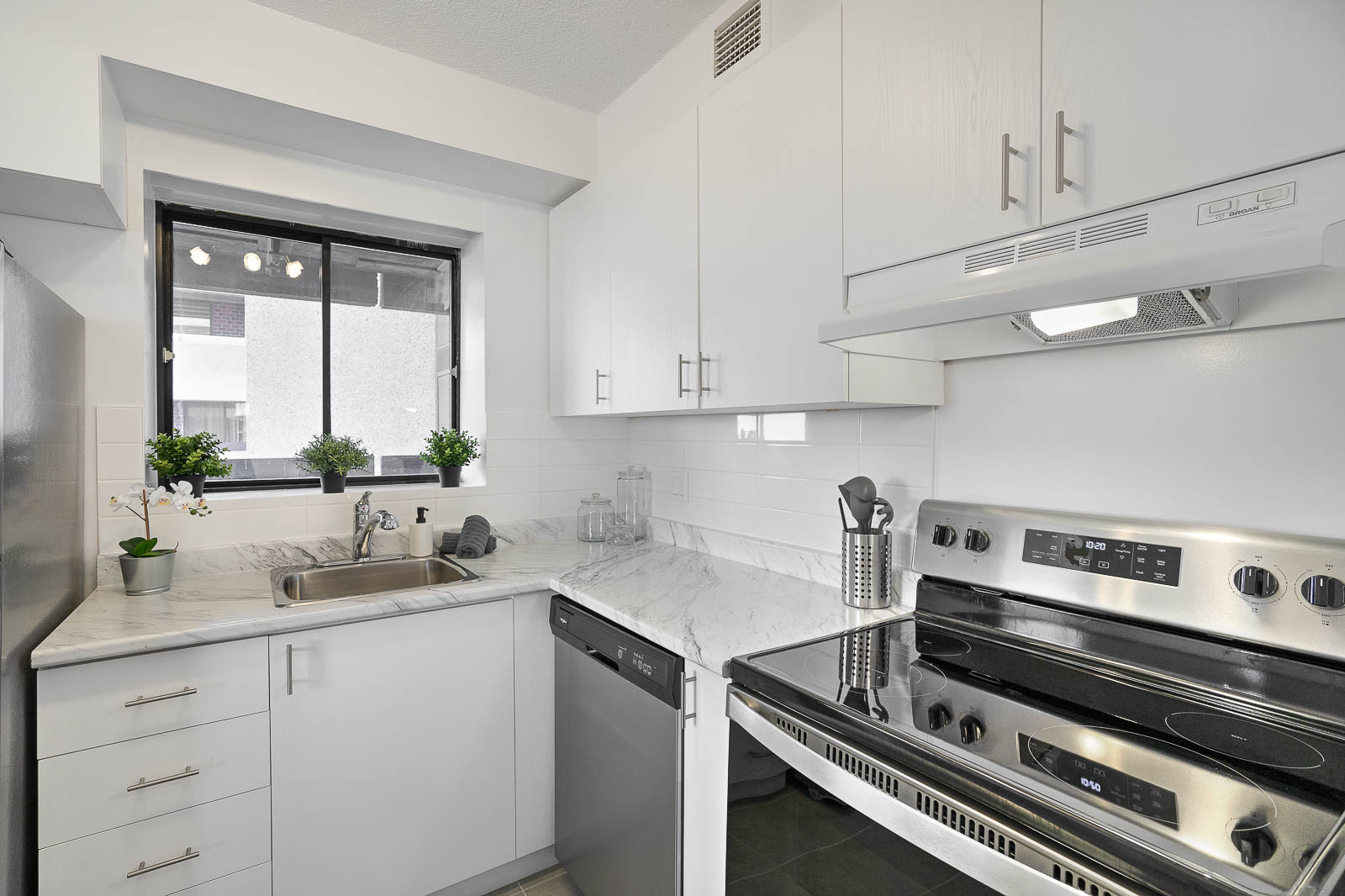 The Olympic Village - 2 Bedroom available at 5199 Sherbrooke Est, unit 3361, Montreal 4