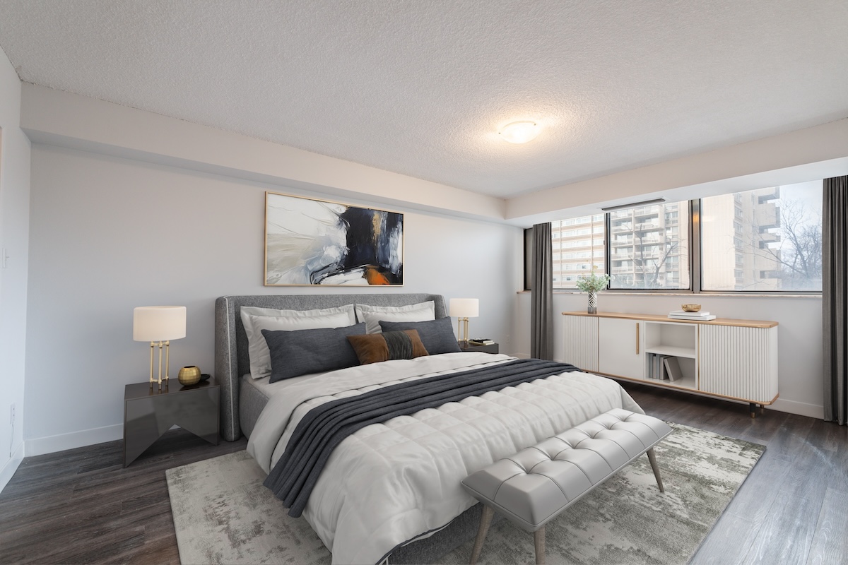 White Oaks Apartments - 2 Bedroom + Den - 1297 Marlborough Court & 1360 White Oaks Blvd 2