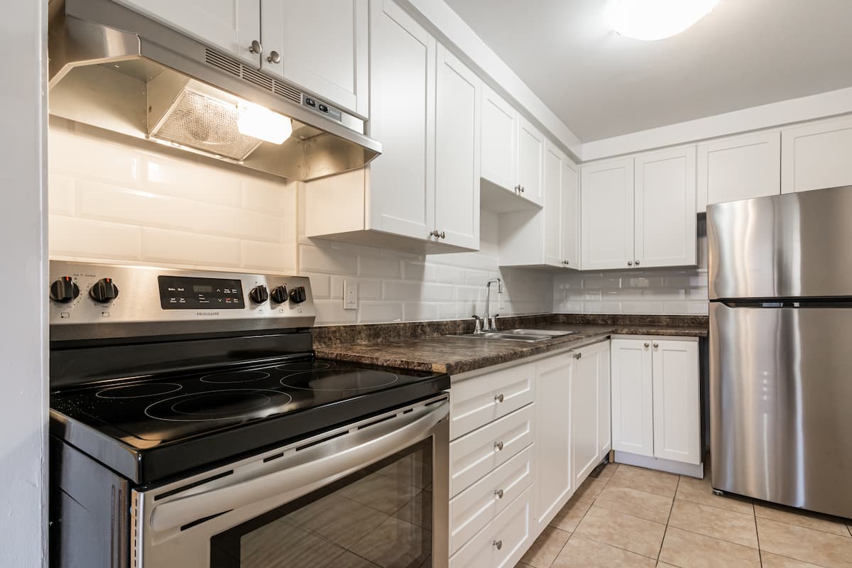Churchill Townhomes - Townhouse (3 bedroom) available at 90 Churchill Street, Waterloo 4