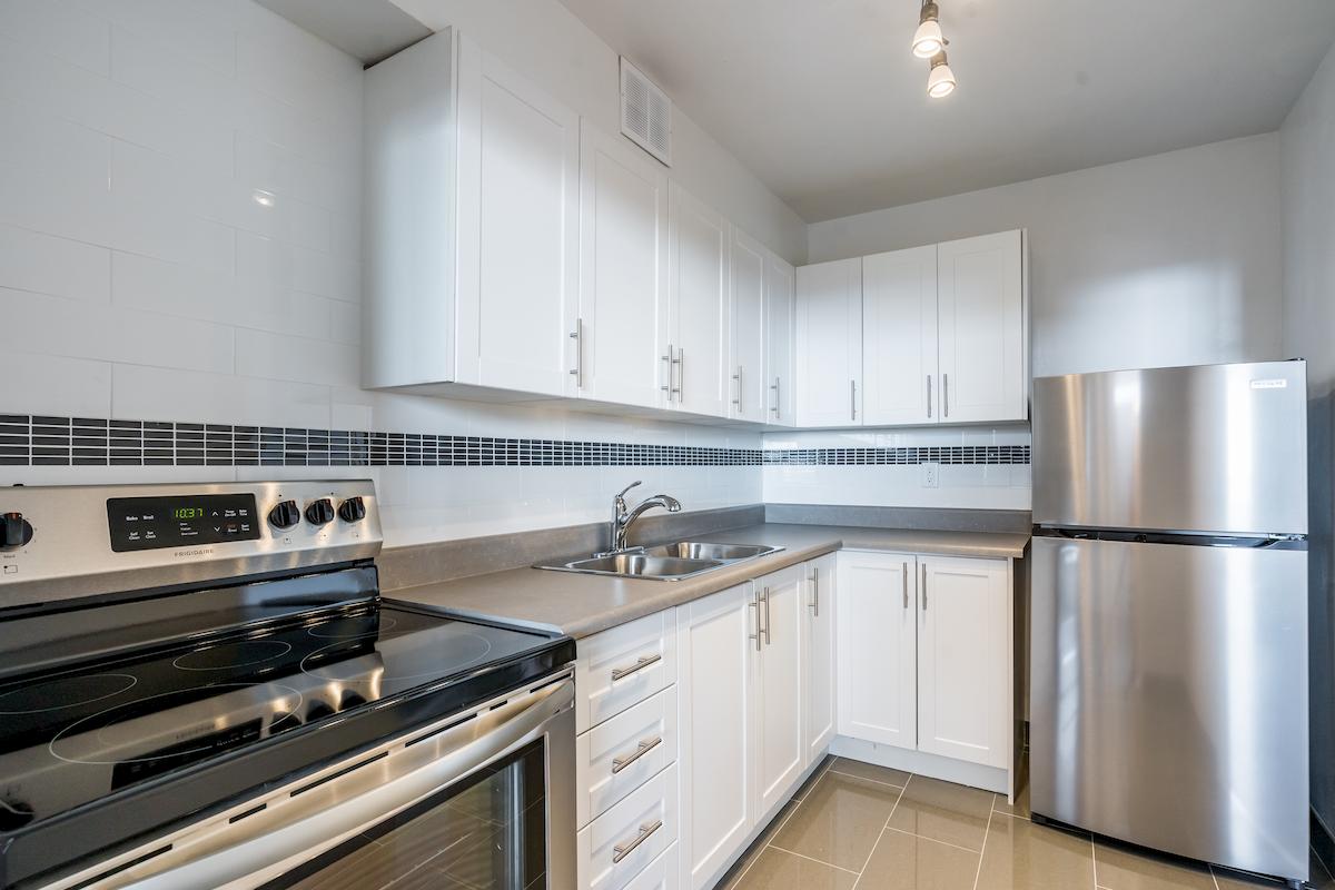 Wellesley Apartments - 2 Bedroom available at 100 Wellesley Street East, Toronto 2
