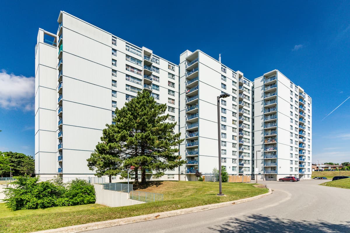 Lafayette Apartments - 2 Bedroom available at 2020 Sheppard Ave West, North York