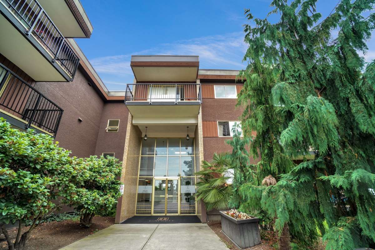 Grosvenor Square Apartments - 1 Bedroom available at 10463 150th Street, Surrey 5