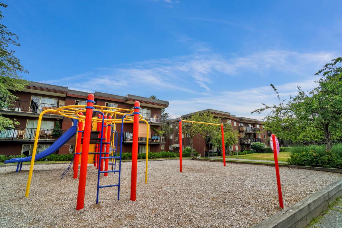 Grosvenor Square Apartments - 1 Bedroom available at 10463 150th Street, Surrey 3