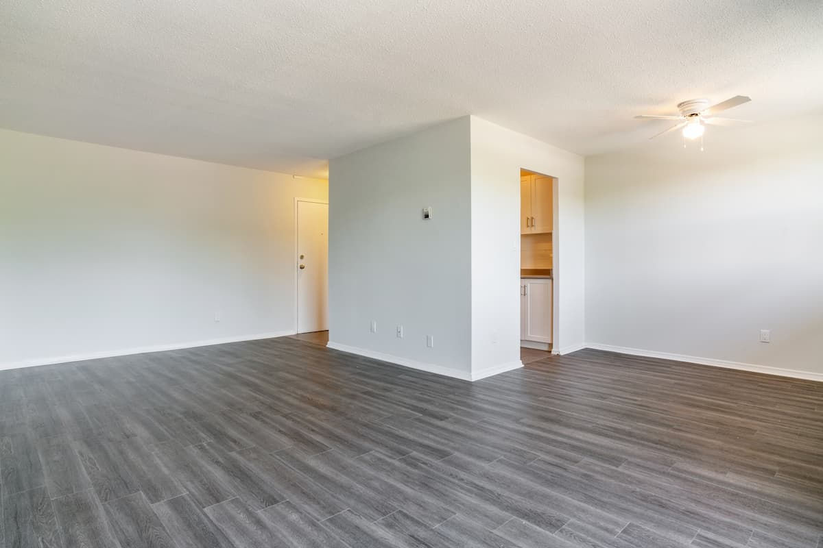 Pontiac Court Highrise - 2 Bedroom available at 1270 Pontiac Court, Sarnia 3