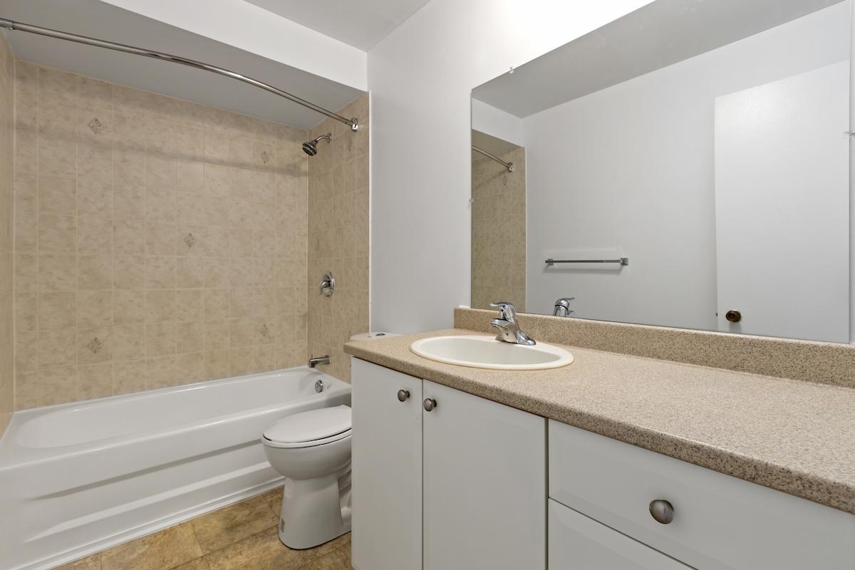 Beaconwood Village Townhomes - Townhouse (3 bedroom) available at 1998 Beaconwood Drive, Ottawa 4