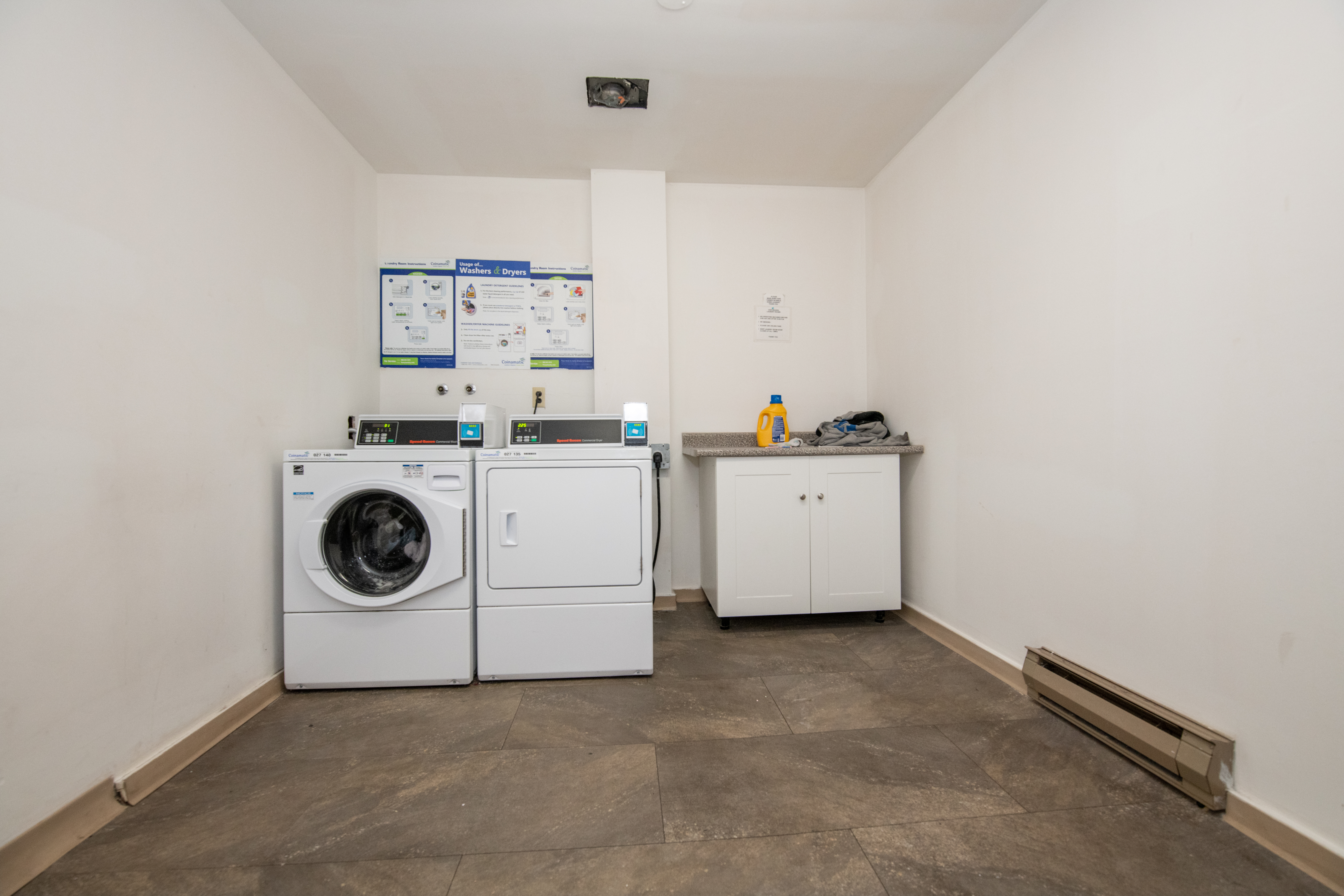 Don Quadra Apartments - 1 Bedroom available at 3244 Quadra Street, Victoria 3